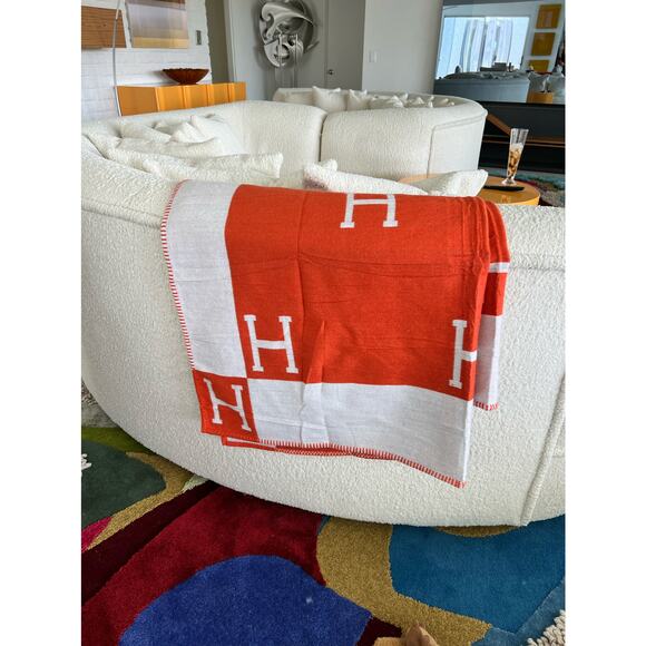 H Blanket Orange White NWT - Picture 5 of 10